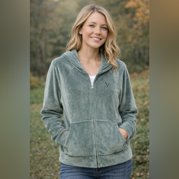 Victoria's Secret Jackets & Blazers - Victoria’s Secret Velour Zip-Up Hoodie Jacket Green Size Small